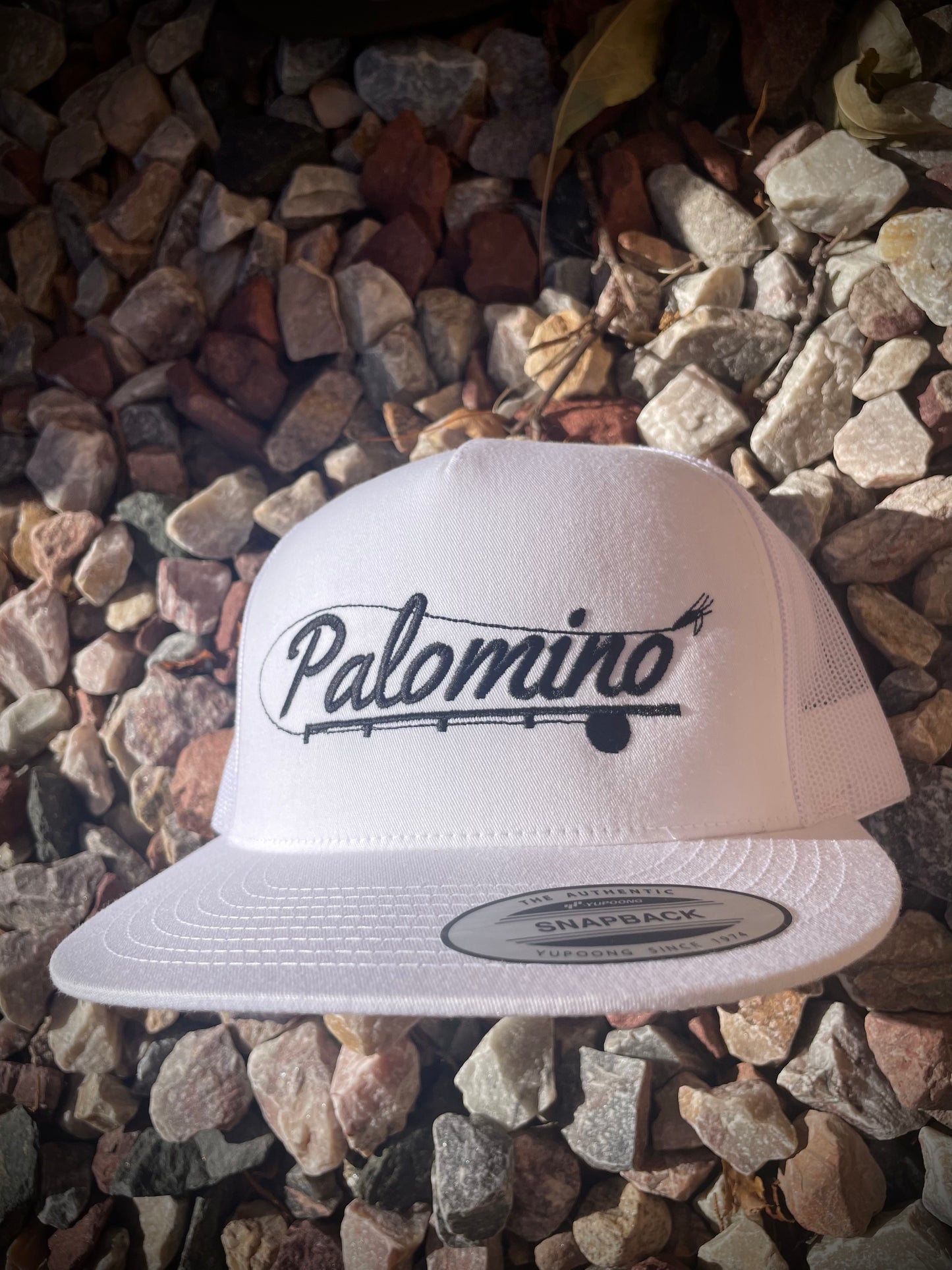 Palomino Fishin’ - White