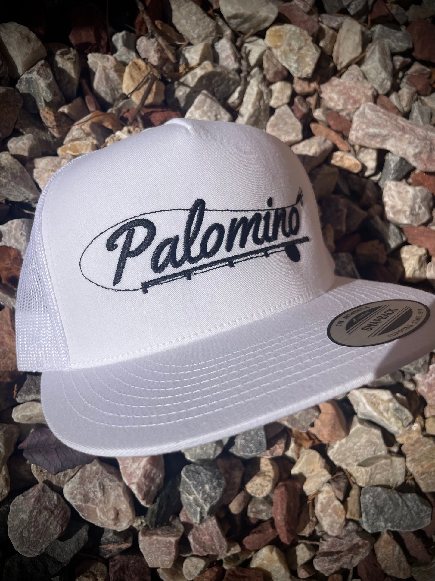 Palomino Fishin’ - White